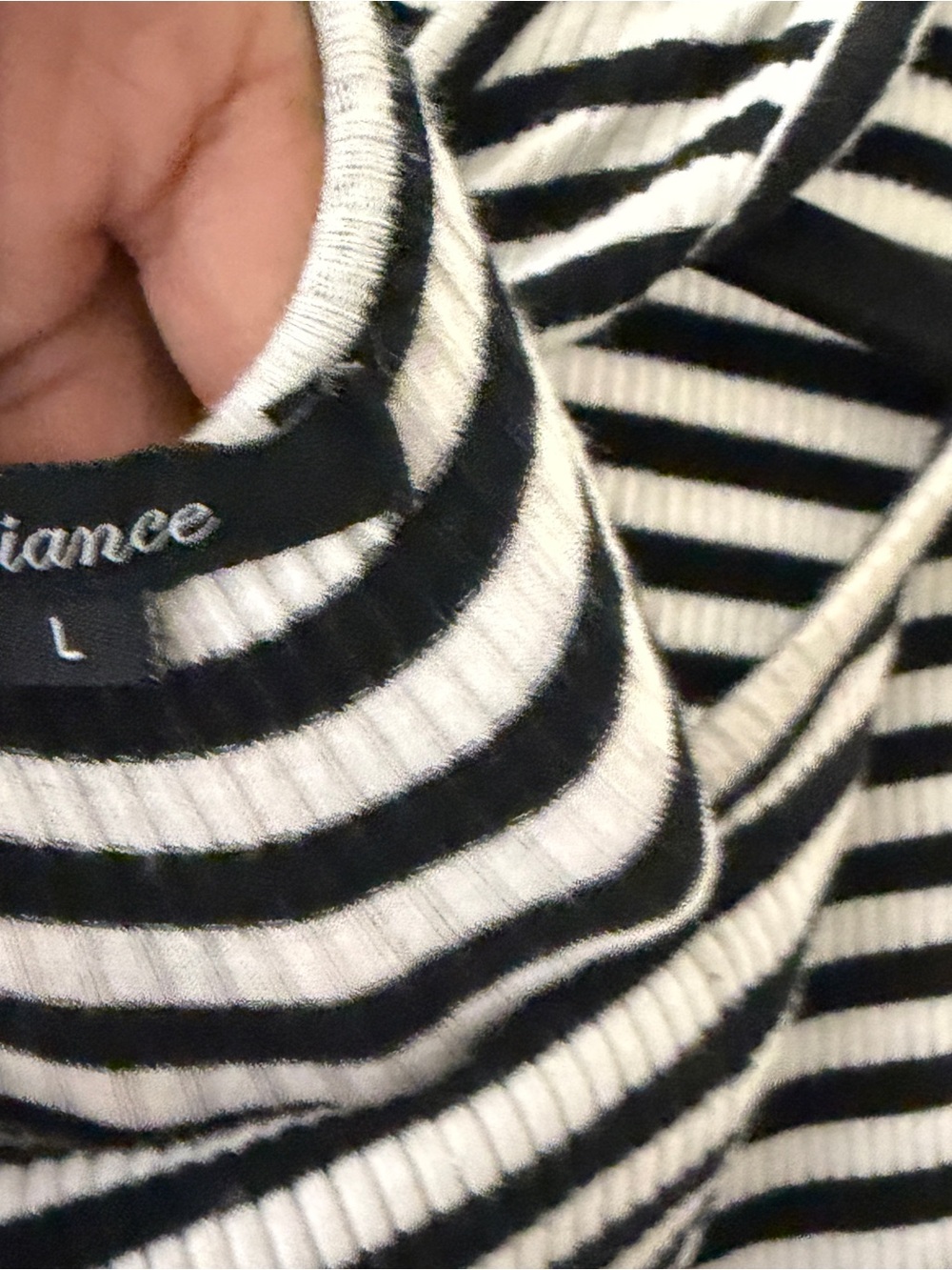 Striped Ribbed Tank Top - Black & White - Picture 4 of 4